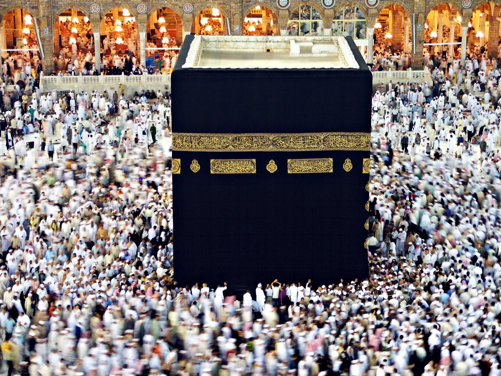 first-umrah-tours-kabba-scaled.jpg